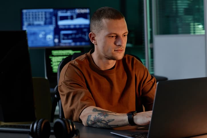 Polissoft Next.js felhő architektúra 2